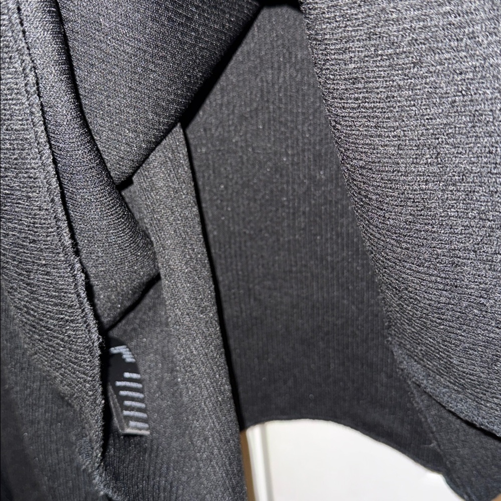 Urban Outfitters UO Jax Inside Out Notch Neck Top - Picture 6 of 7
